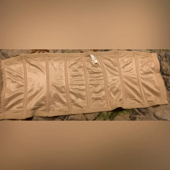 Maidenform shapewear - Picture 5 of 6